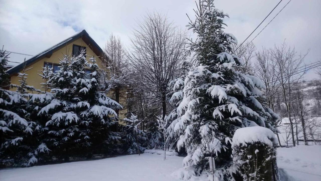 Pokoje Na Brzegu Lapsze Wyzne Exterior photo