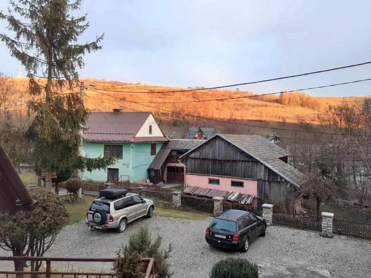 Pokoje Na Brzegu Lapsze Wyzne Exterior photo
