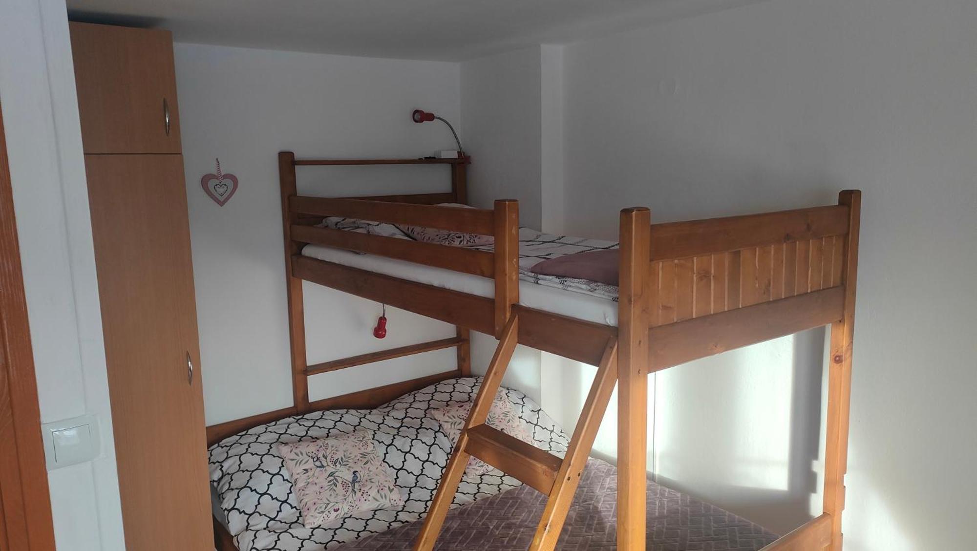 Pokoje Na Brzegu Lapsze Wyzne Exterior photo
