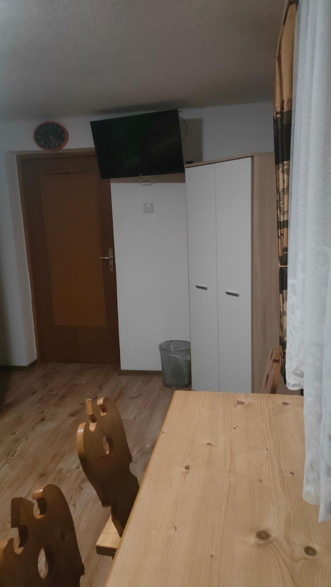 Pokoje Na Brzegu Lapsze Wyzne Exterior photo